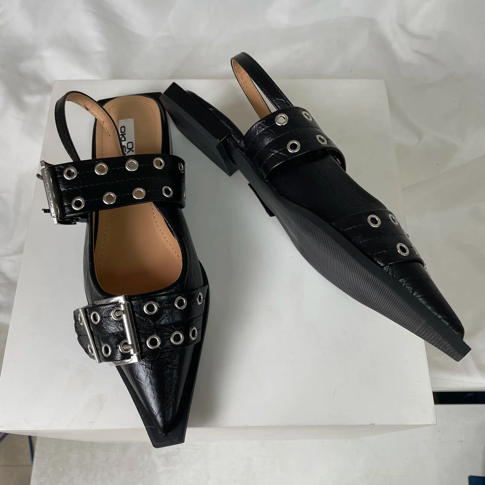 ソフィ ポインテッドスリングバックの商品画像（画像3）